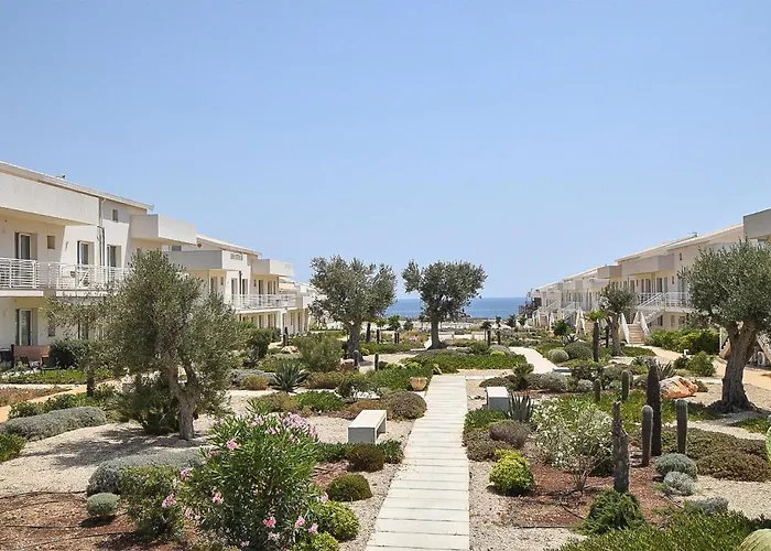 Apartment 2 Bedroom Beautiful In *