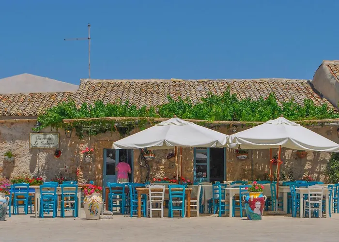 2 Bedroom Beautiful In Apartment Marzamemi