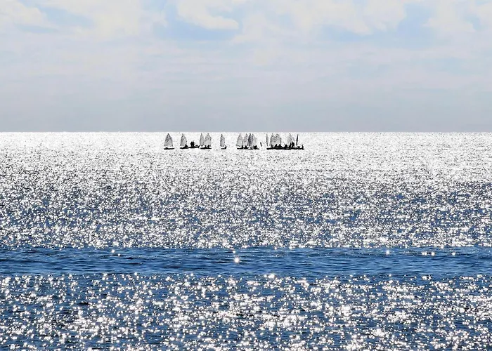 2 Bedroom Beautiful In Apartment *