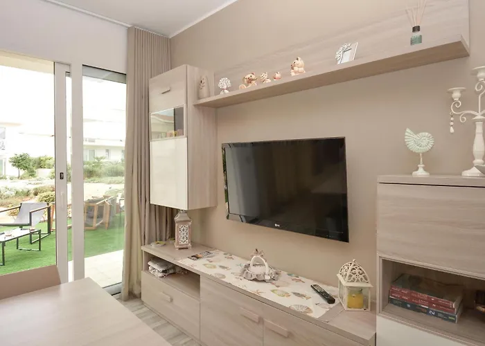 2 Bedroom Beautiful In Marzamemi